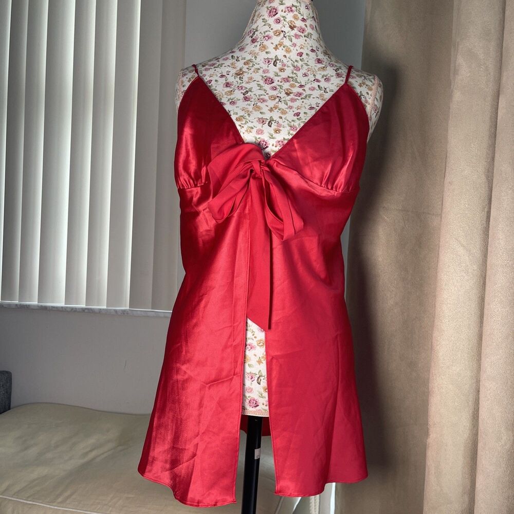 Victoria’s Secret Red Satin Babydoll Nightgown Front Bow Open Front Lingerie M